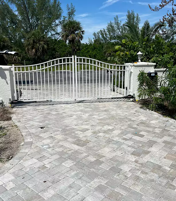 Chain Link Gate Repair in Dania Beach, FL